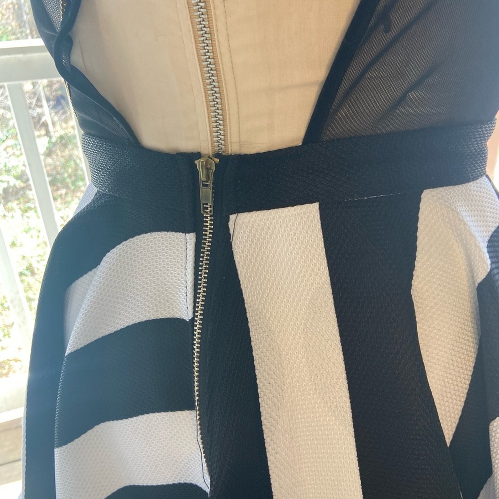 Fun formal dress - Picture 5 of 6